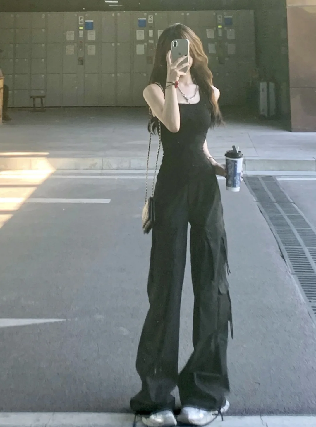 大露背真的太松弛！上紧下松才是辣妹天菜！