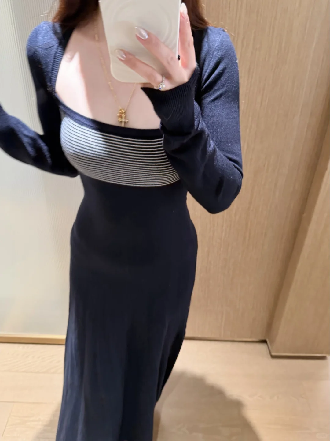 花小钱做大美女🔗藏青色收腰长裙好显瘦