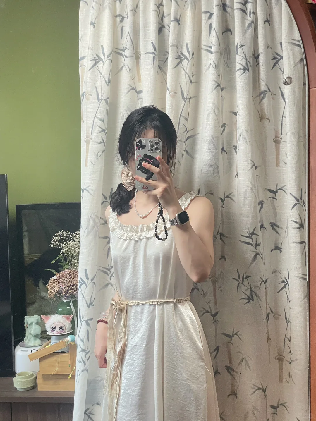 不知道有没有人跟我一样喜欢这种长睡裙