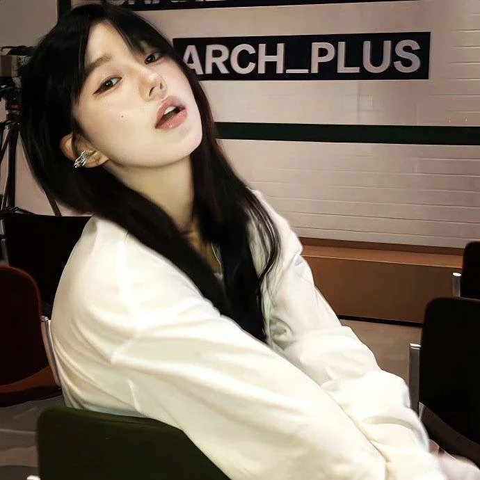 𝑾𝒆𝑪𝒉𝒂𝒕·ins甜酷女头