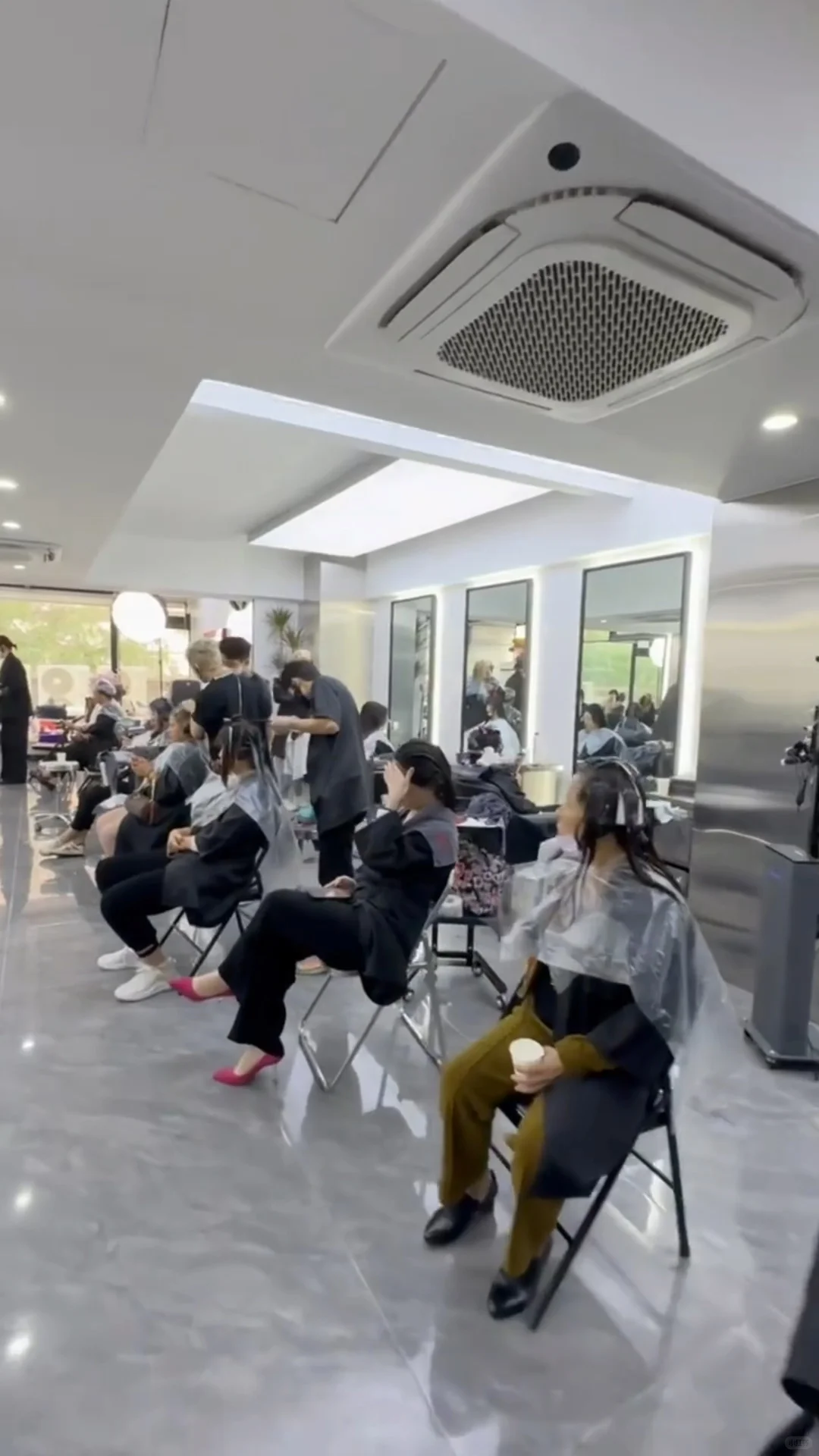 惠州方圆脸的姐妹都给我去烫这款云朵烫卷发