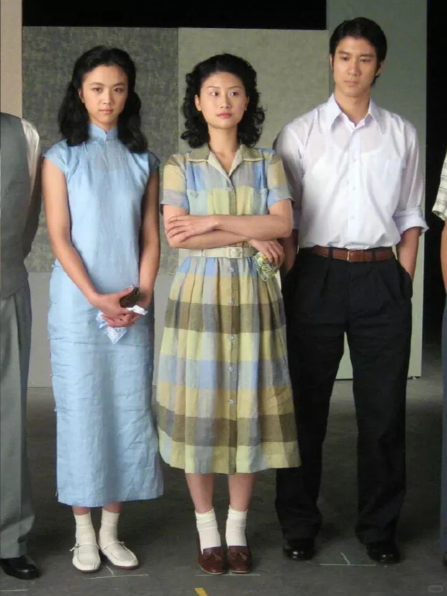 《色｜戒》汤唯和她的 27 套旗袍