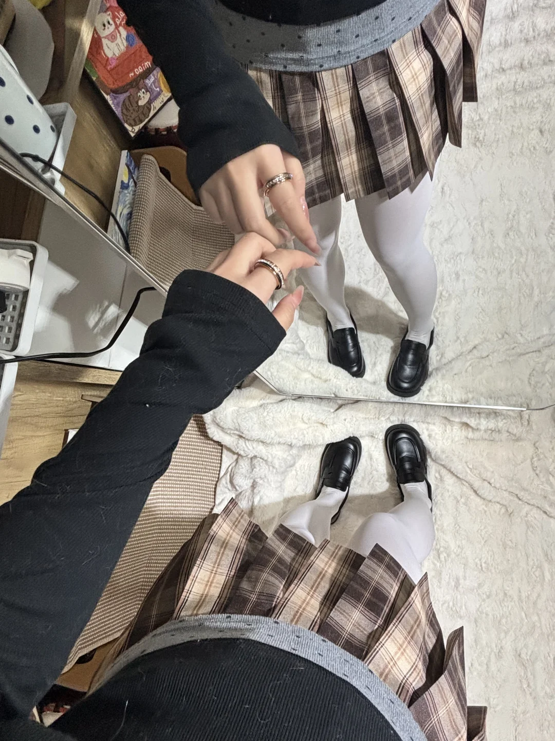 JK党狂喜！二次元白丝配格裙美到心巴💌