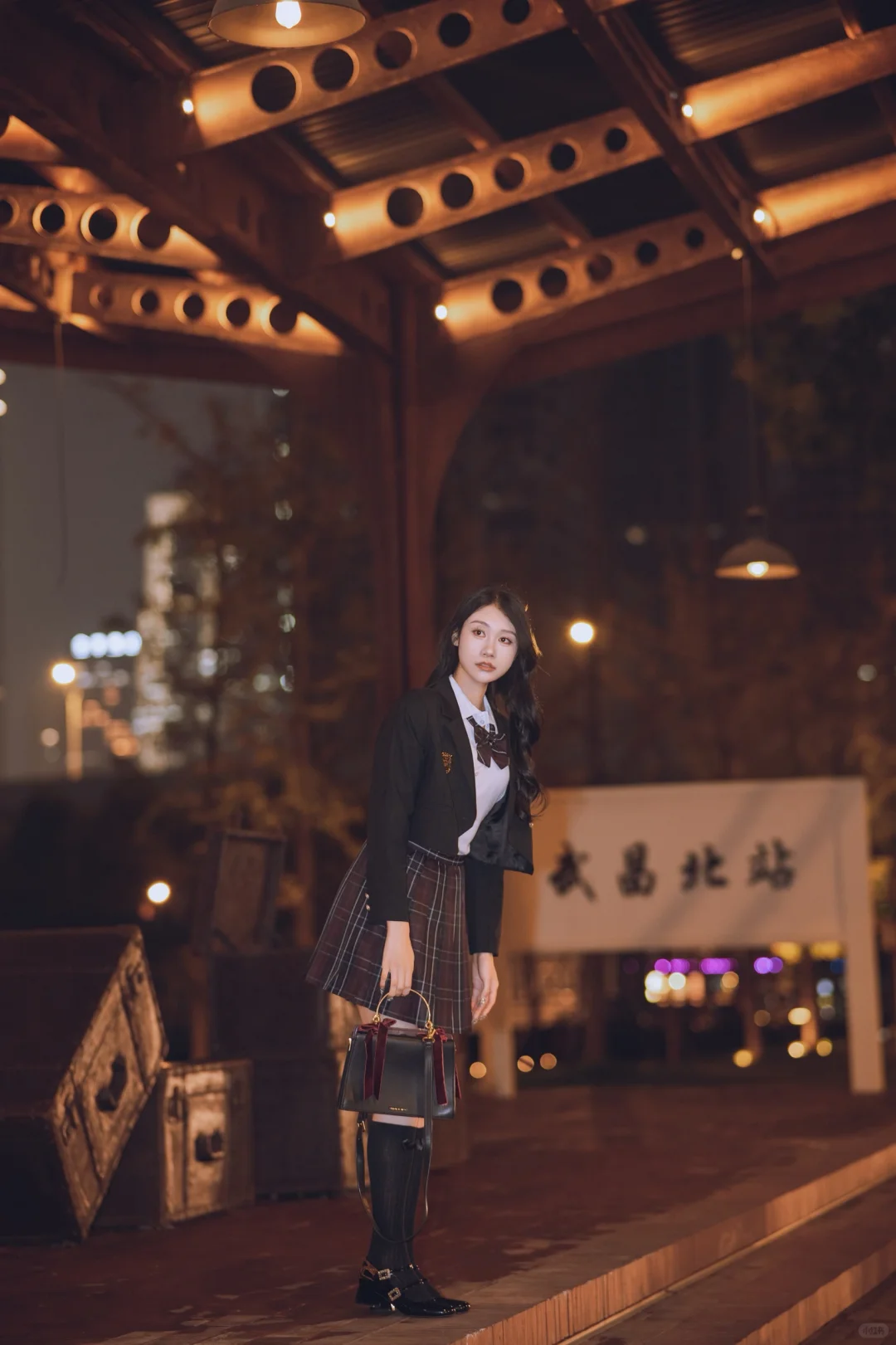 那个穿jk的长发女孩儿