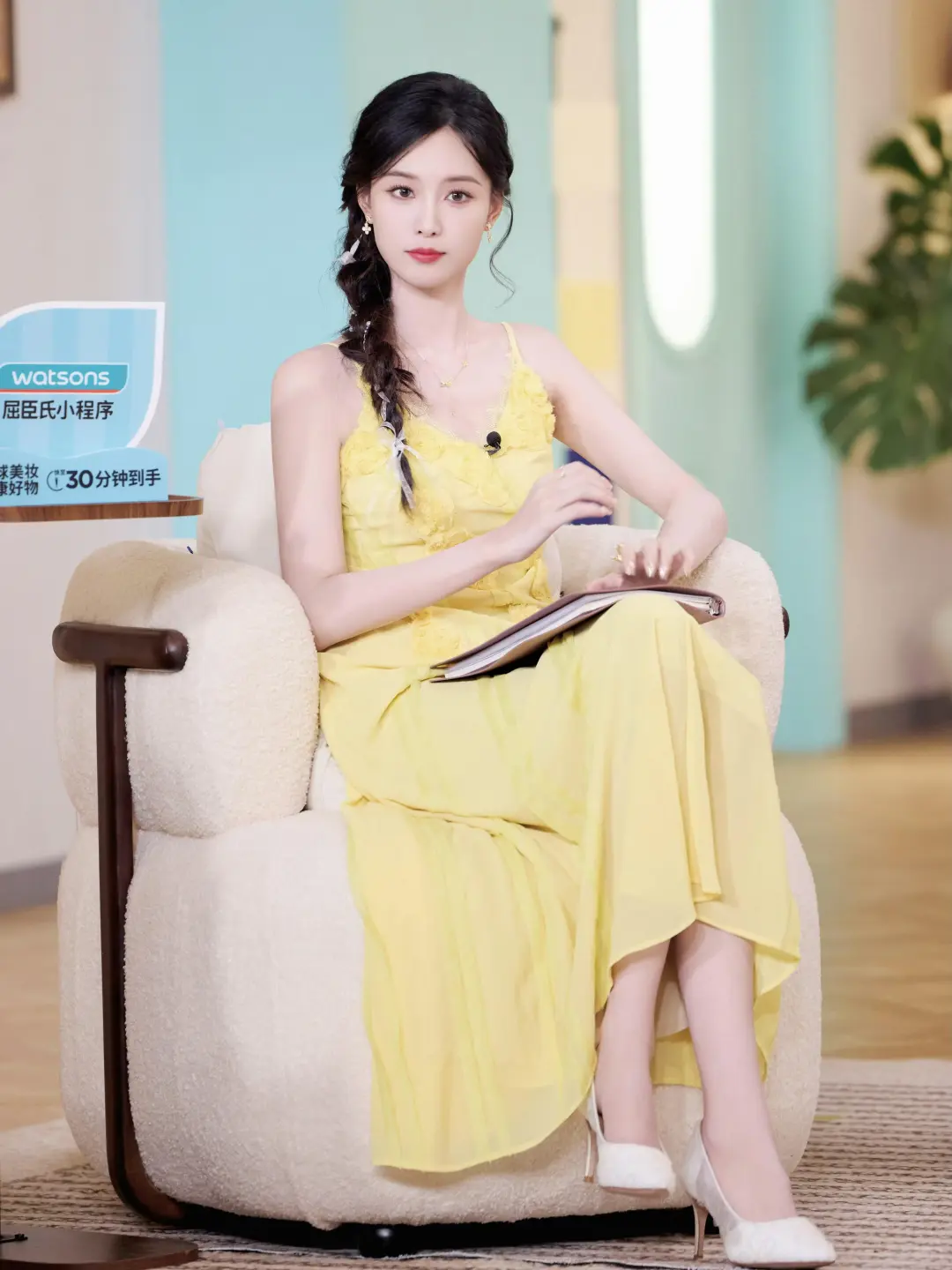 [美女简介＆绝美图片18张-徐艺洋]