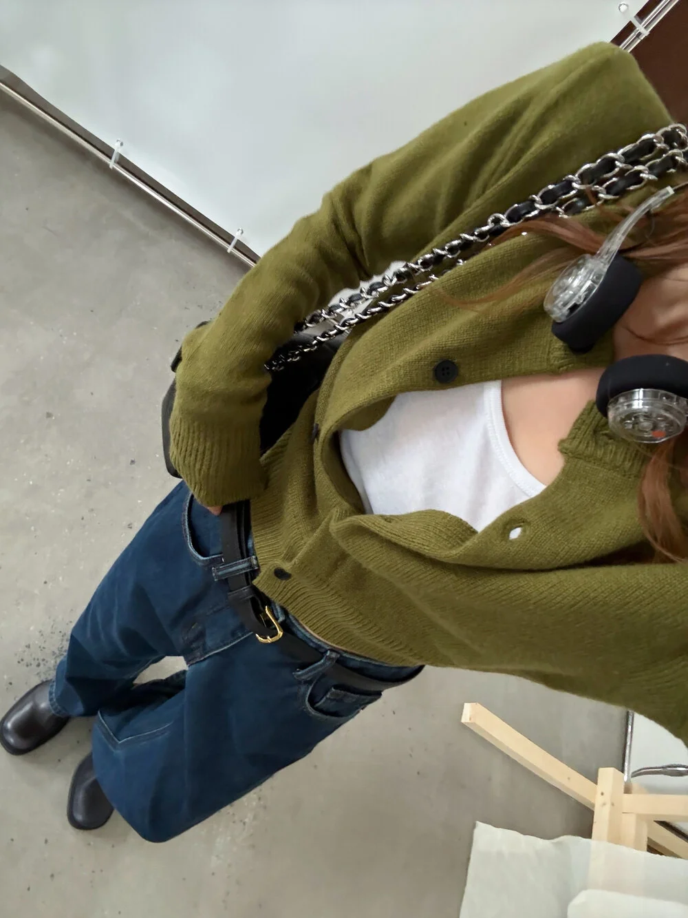 今天穿的又韓又高级🫒复古绿毛衣