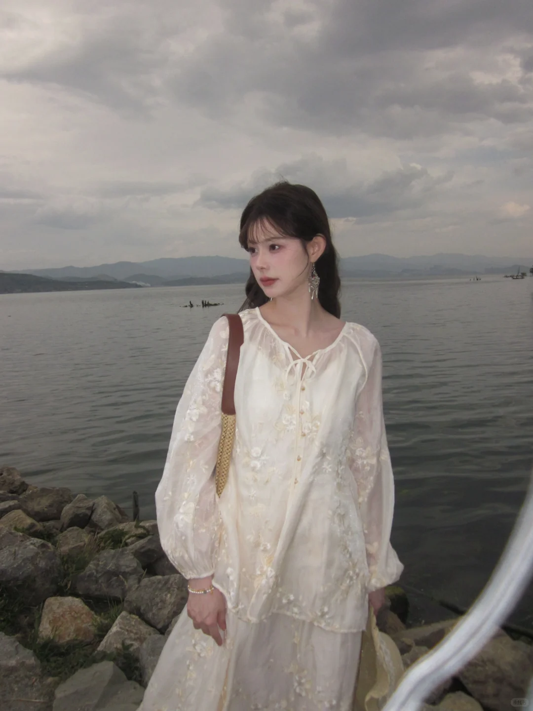 一眼沦陷|新中式国风刺绣白裙，温柔白月光