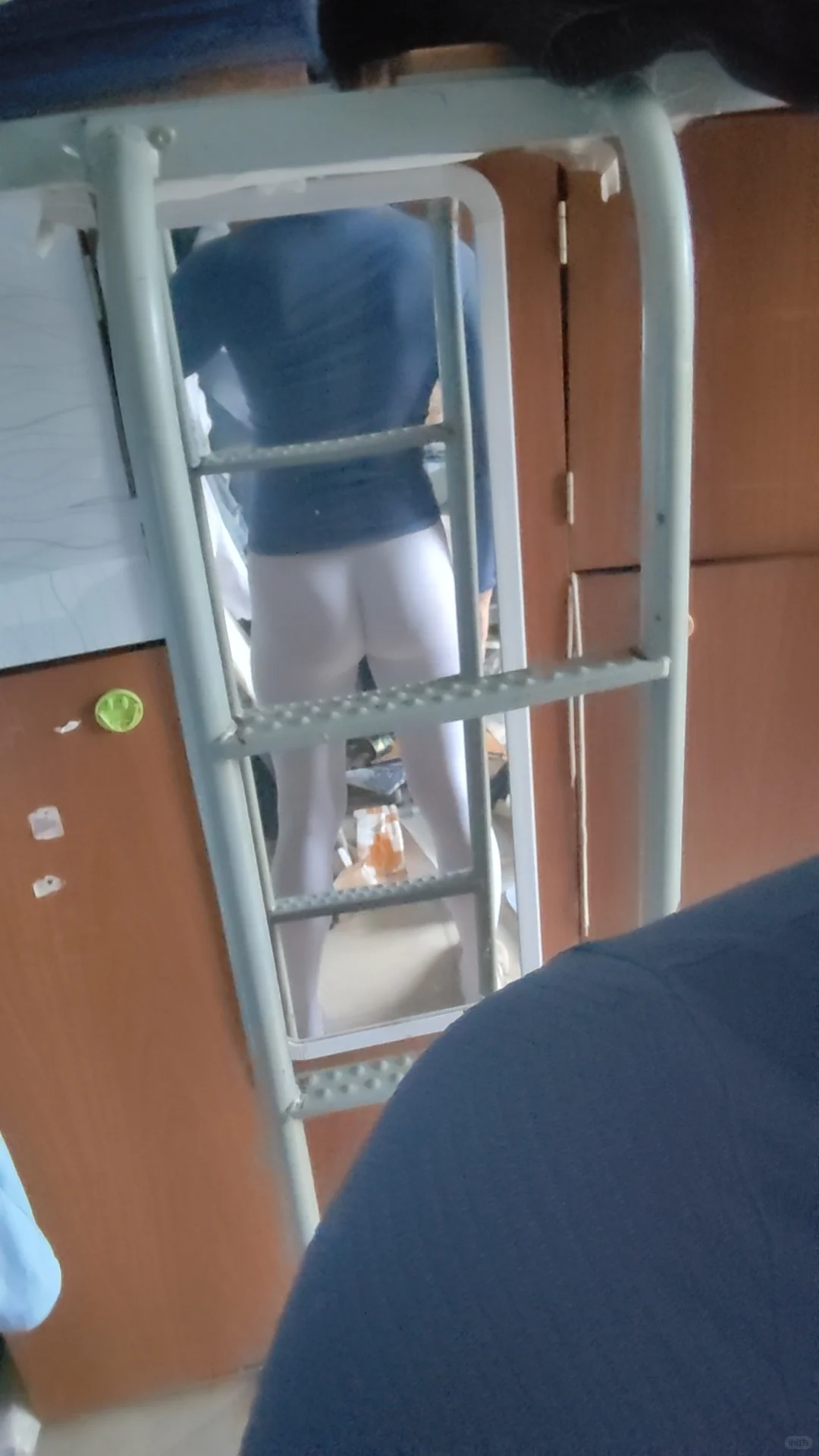 紧身衣配白丝绝配