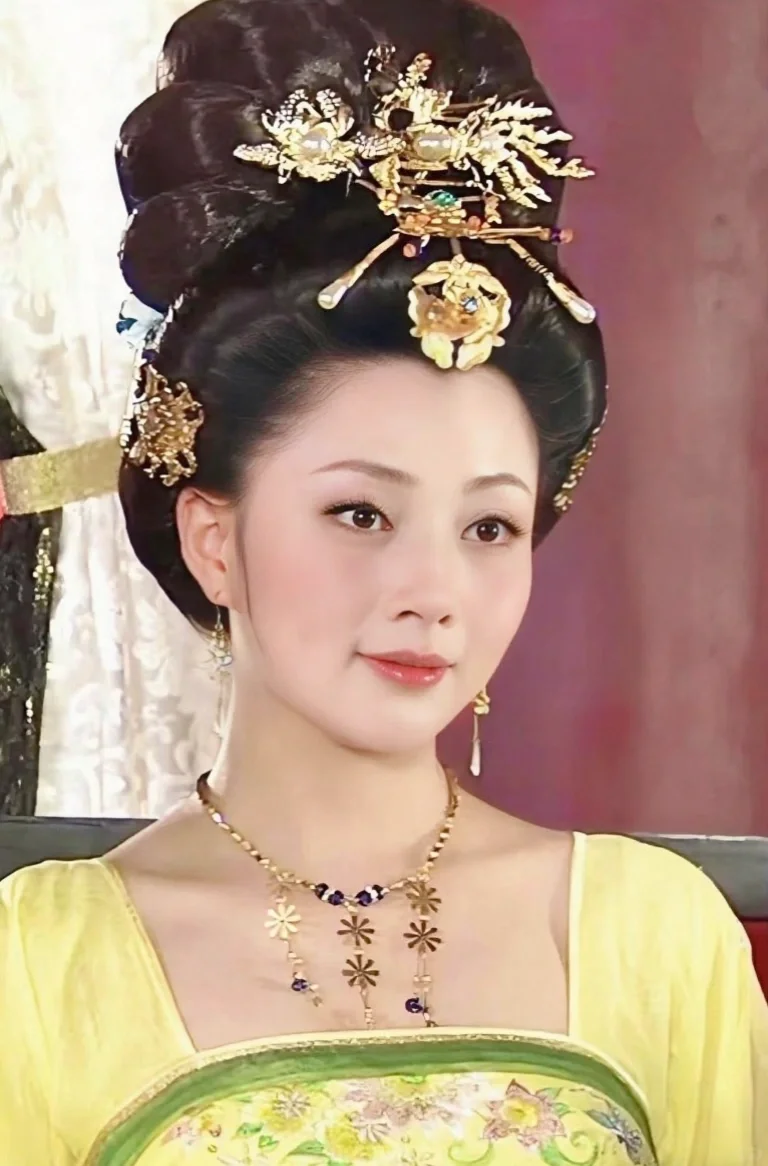 怎么会有这么美的女主