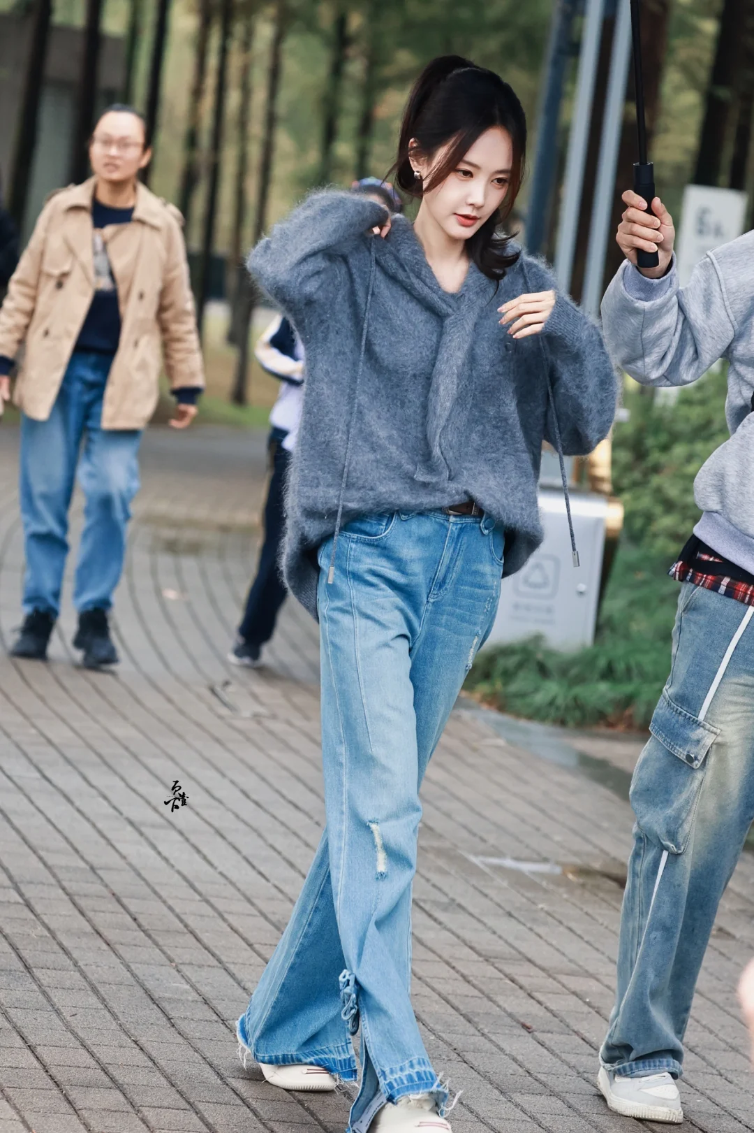 李一桐 | 高马尾女大的剧组日常🎬