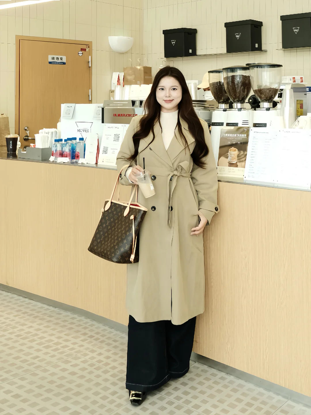 风衣的季节终于来了 🍂自带浓浓美女氛围