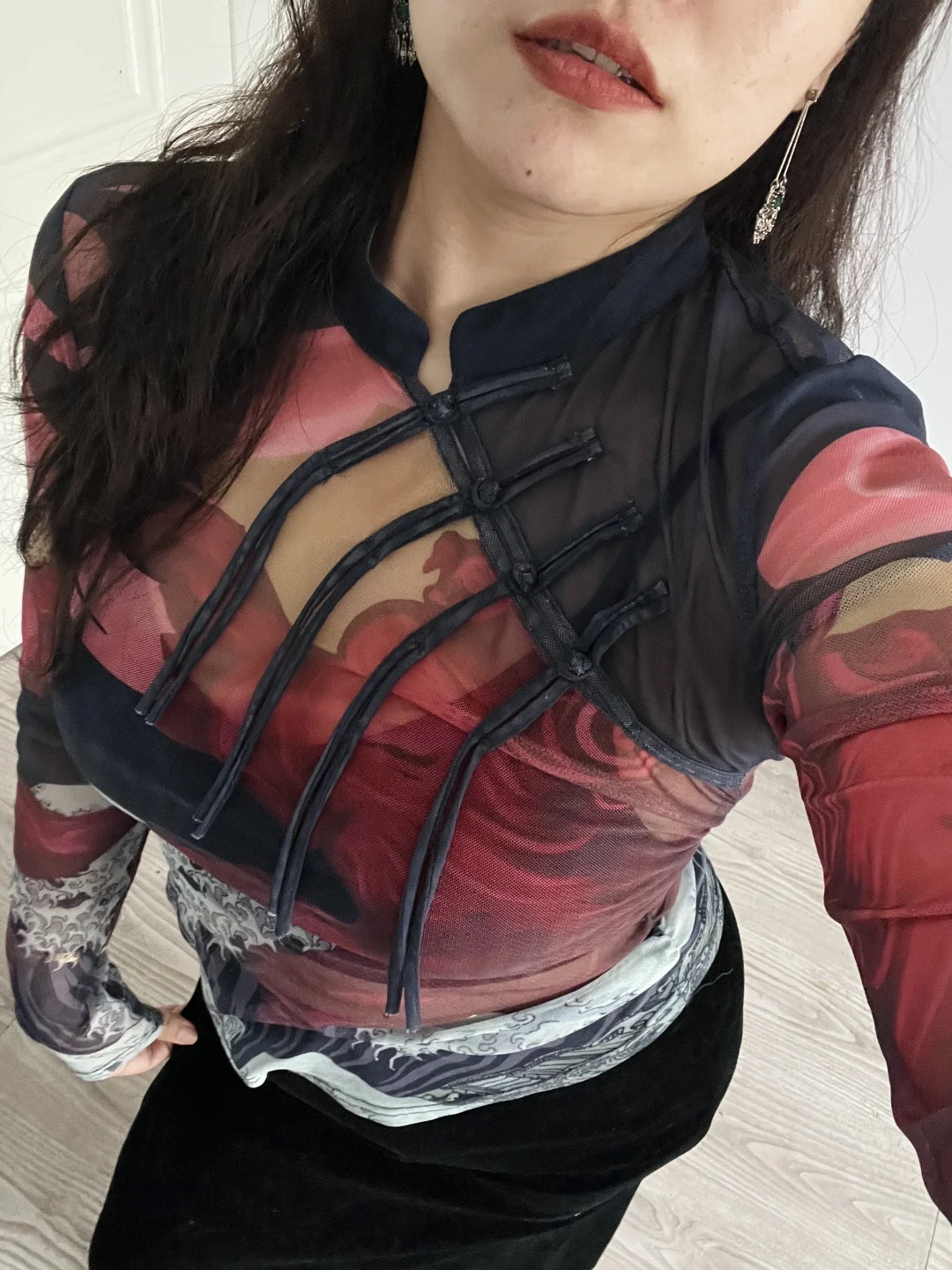 山东的，不丑，珠圆玉润，30多岁，独美中…