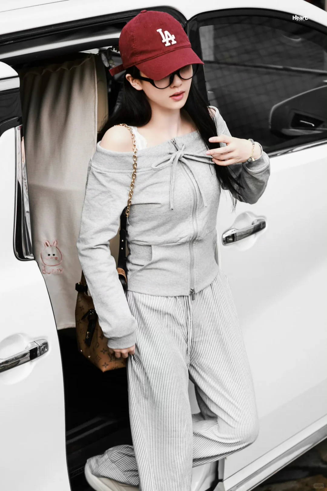 白鹿上班穿搭，主打的就是一个舒适随性！