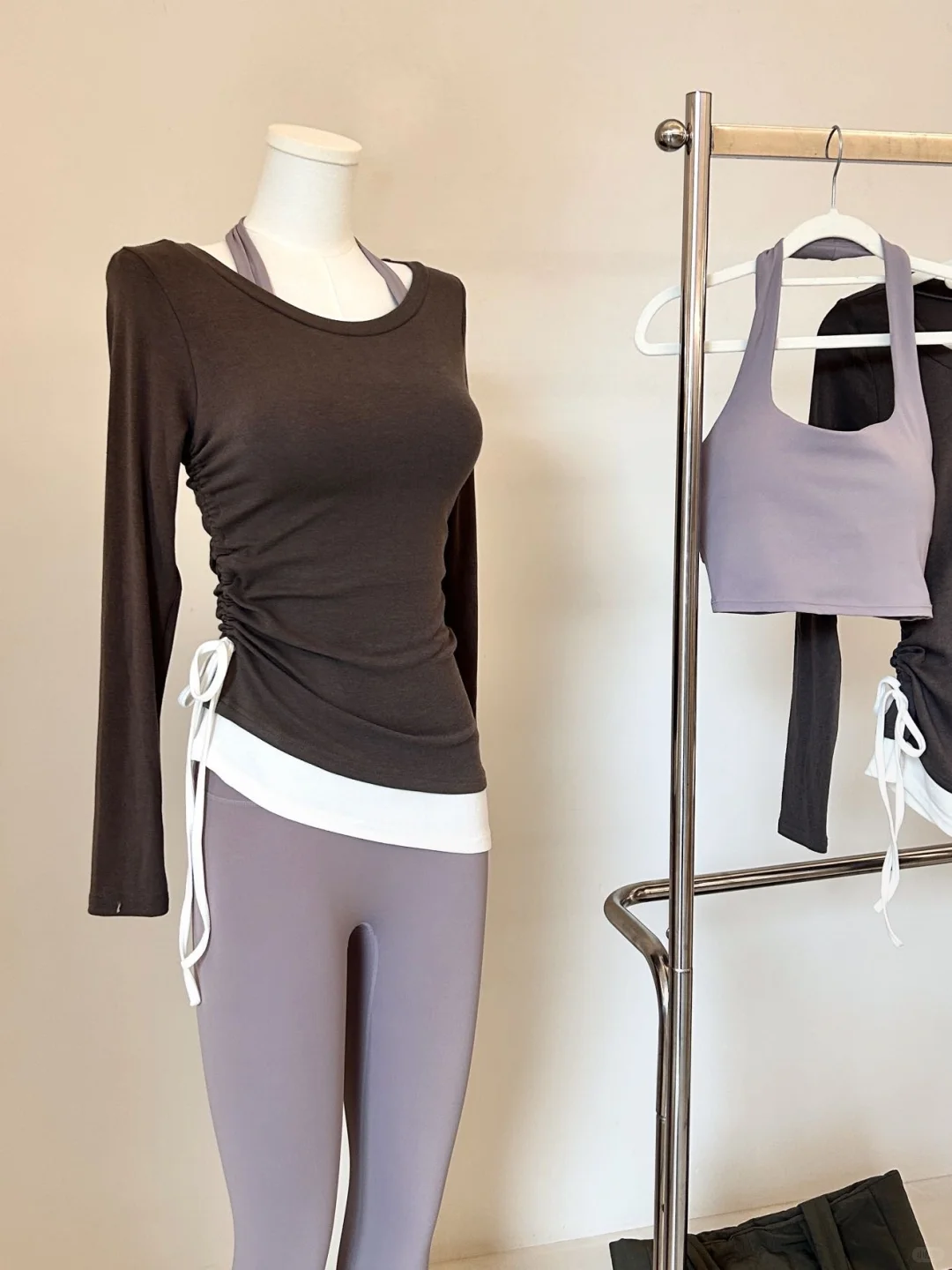 真的好喜欢这套！！！可以直接穿着上普拉提课