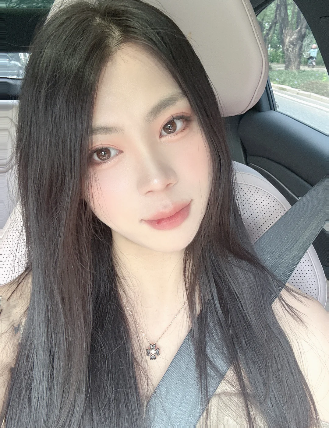 朋友觉得我现在有人妻感 是这样吗🥹