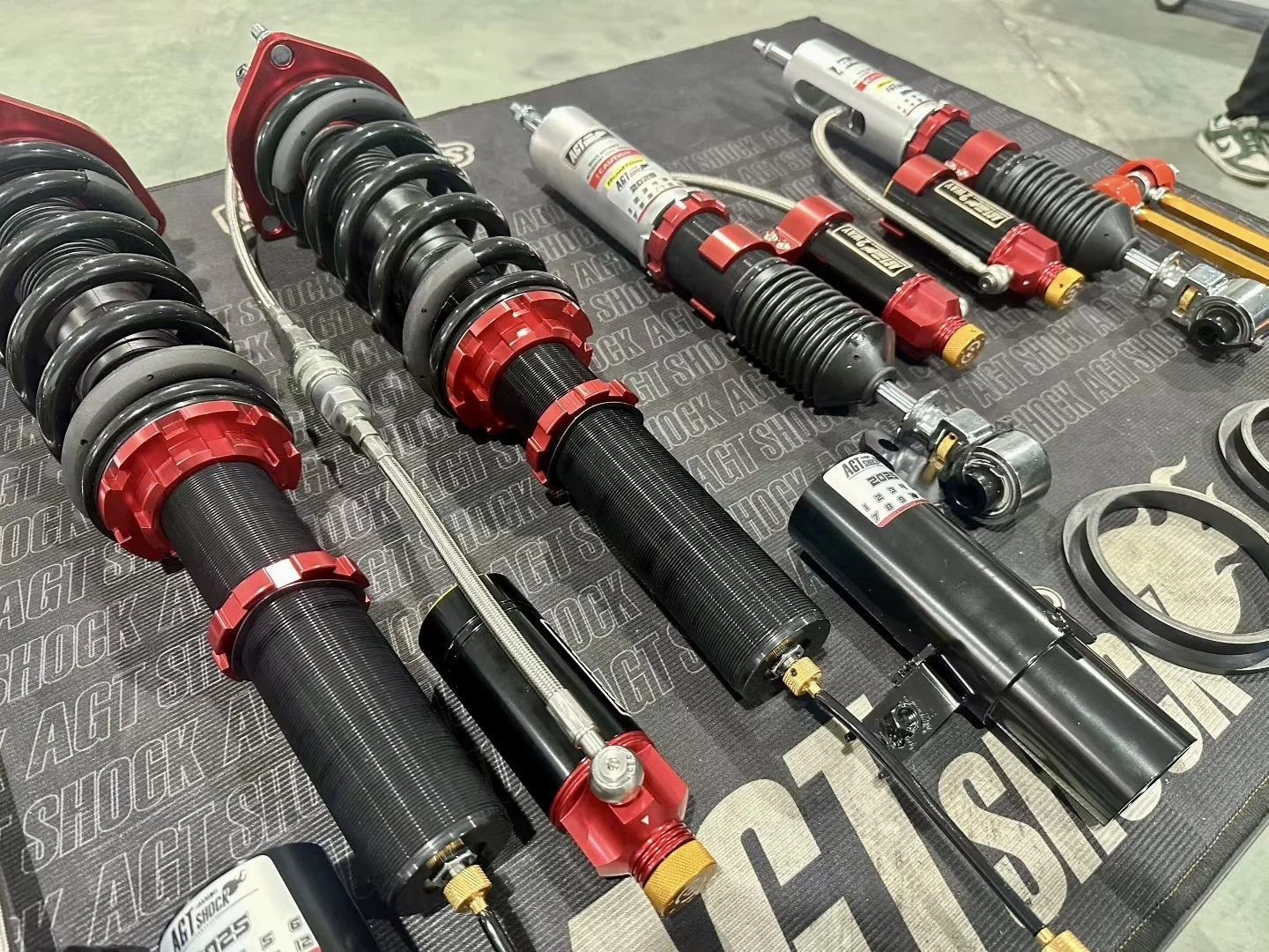 魏派高山AGT 2way氮气避震全国首装