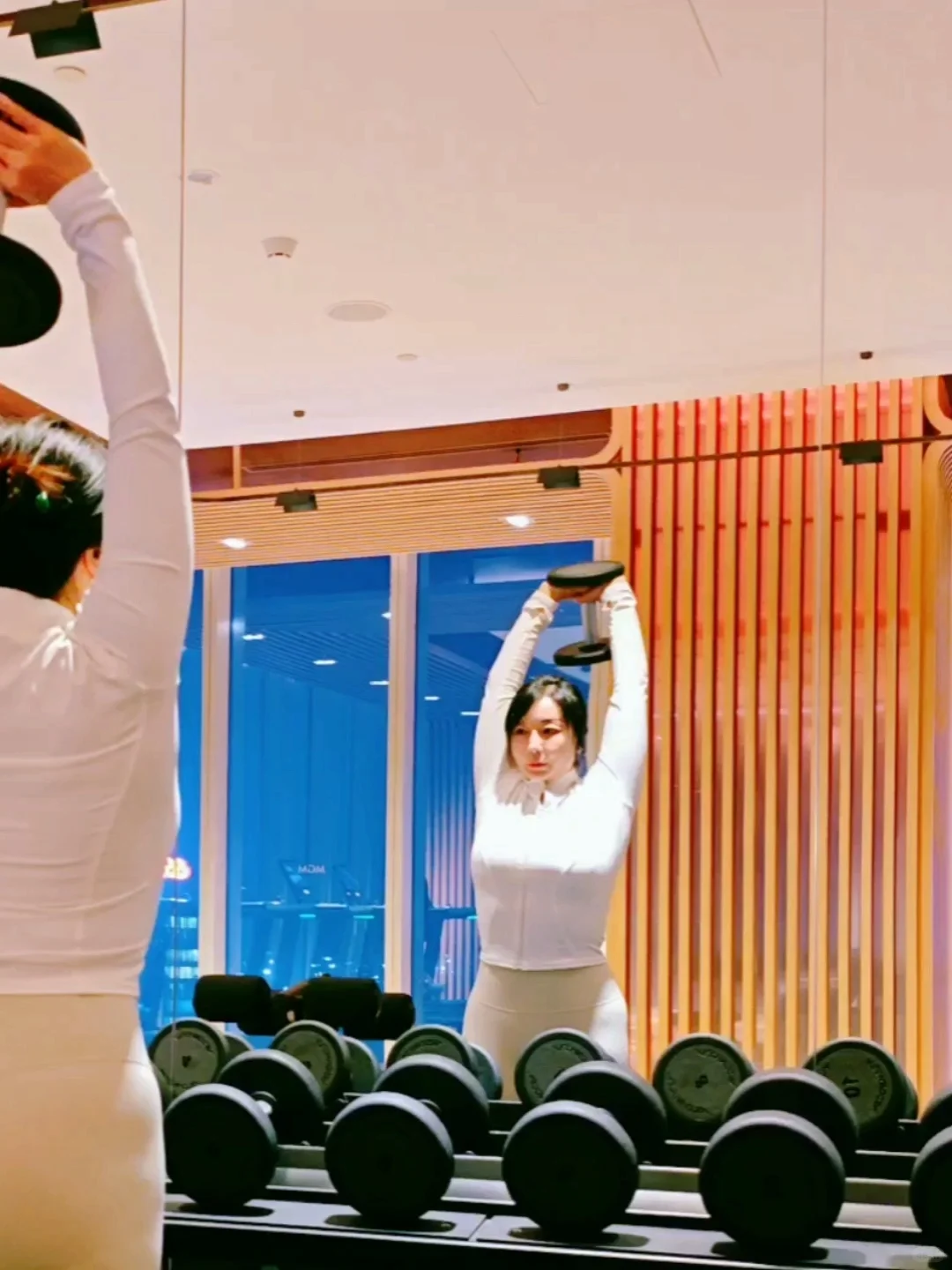 宠粉 ·安排 | 穿上瑜伽服总得摆摆花架子