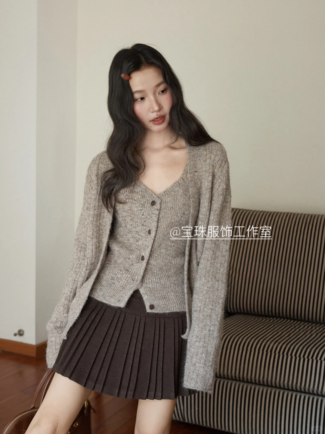 呢料百褶a字短裙女秋季新款半身裙