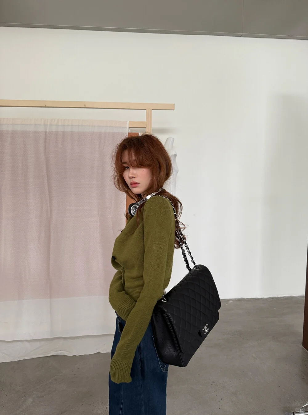 今天穿的又韓又高级🫒复古绿毛衣