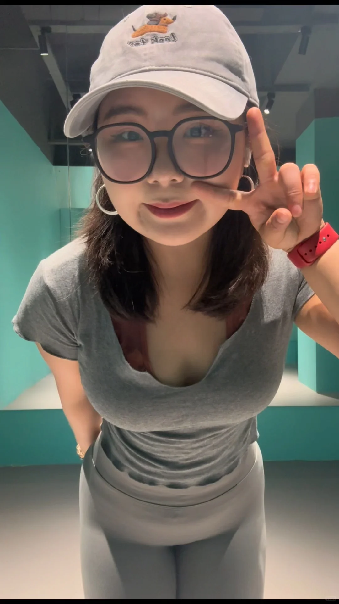 练臀腿日小结：脸是红的腿是抖的心是快乐的