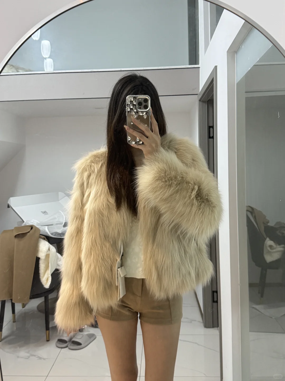 琳琳家皮草留哪件呀！