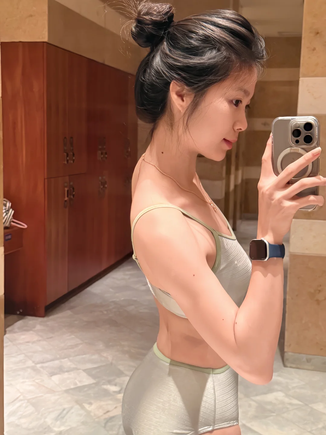 ✨ ᵕ̈: : ๑ᵒᯅᵒ๑渐凉ᯓ🍂💭💦