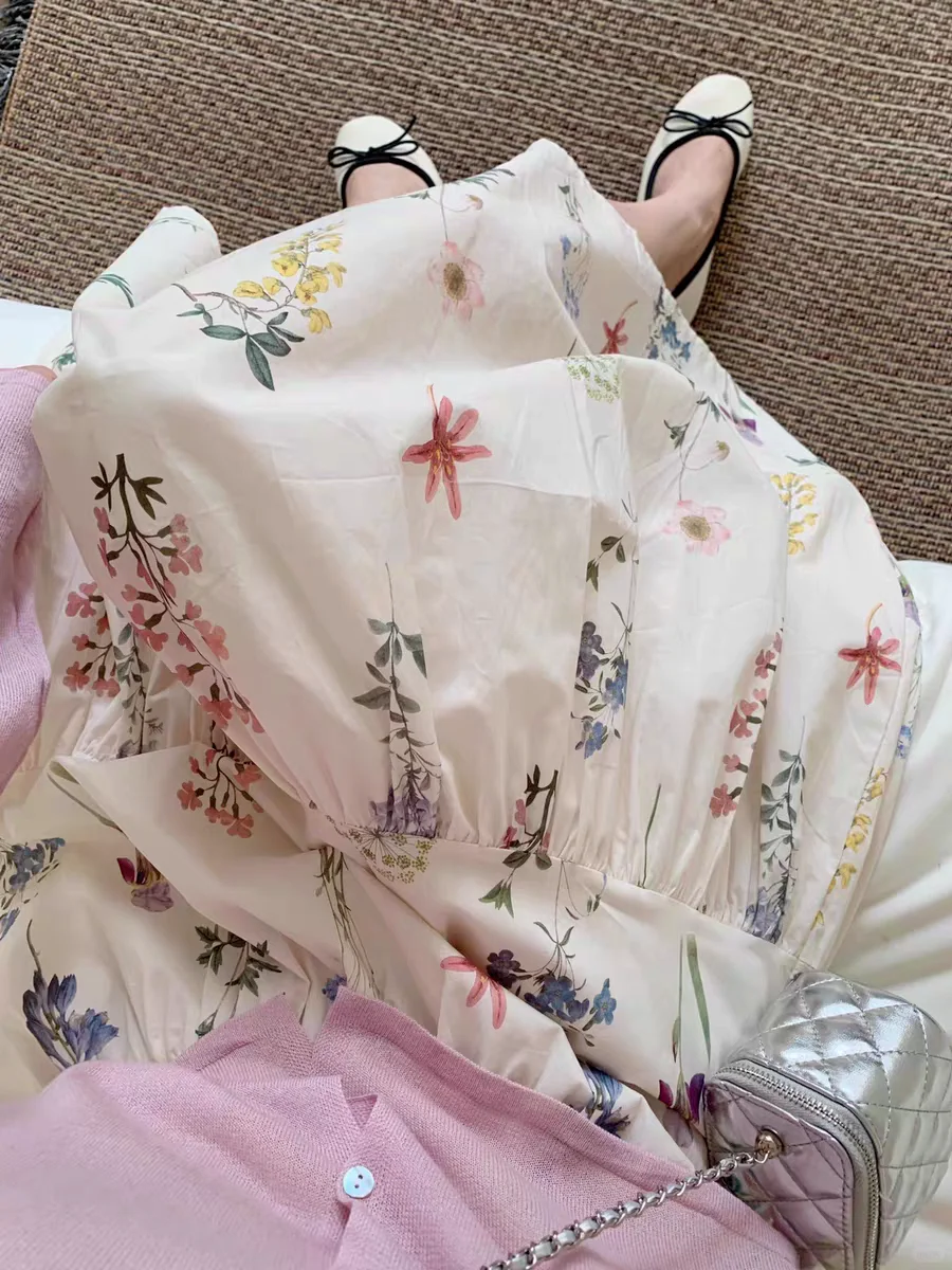 这条裙子简直美到犯规