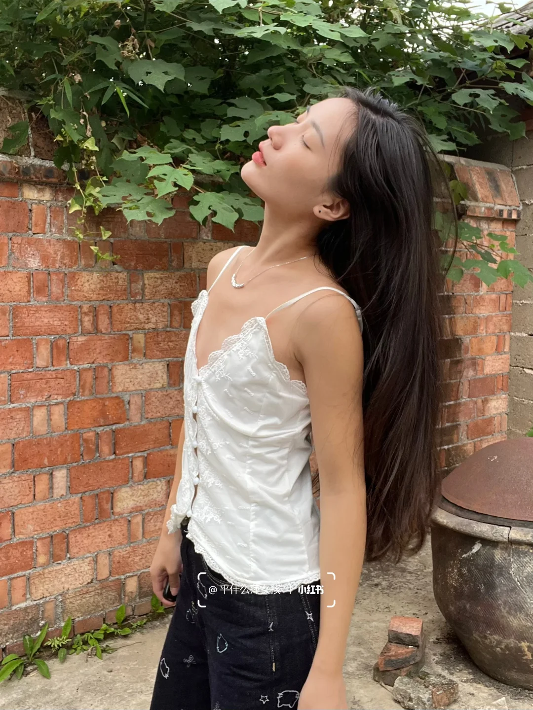 live图 平胸不会影响我向上的生命力