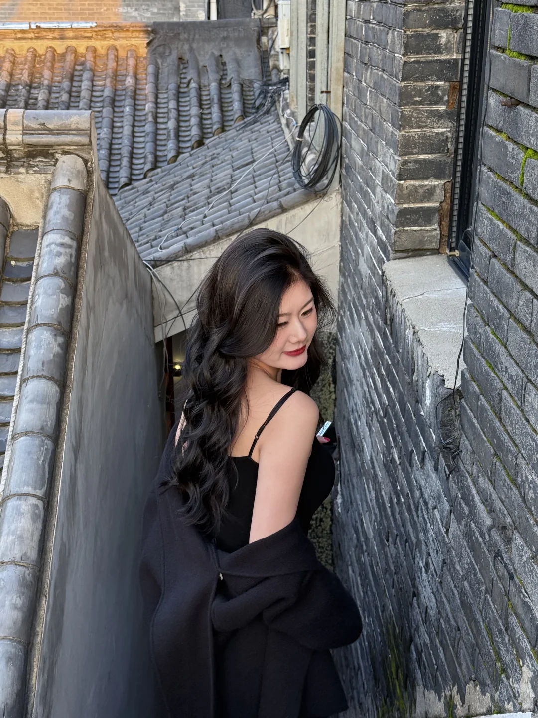 今儿不上班 今儿上房揭瓦！