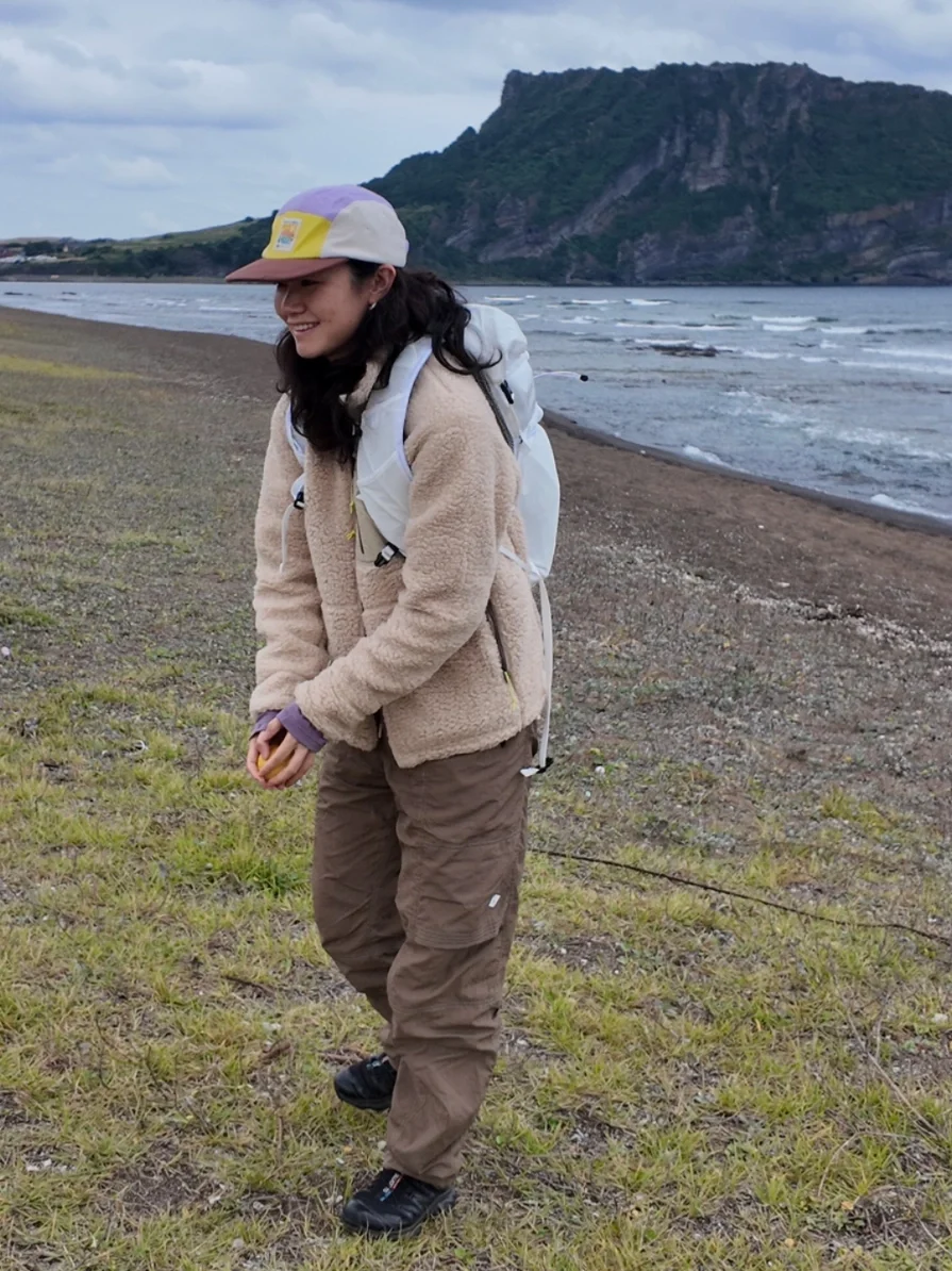 海边起风了，幸好有这条「软绒屏障」裹住温柔