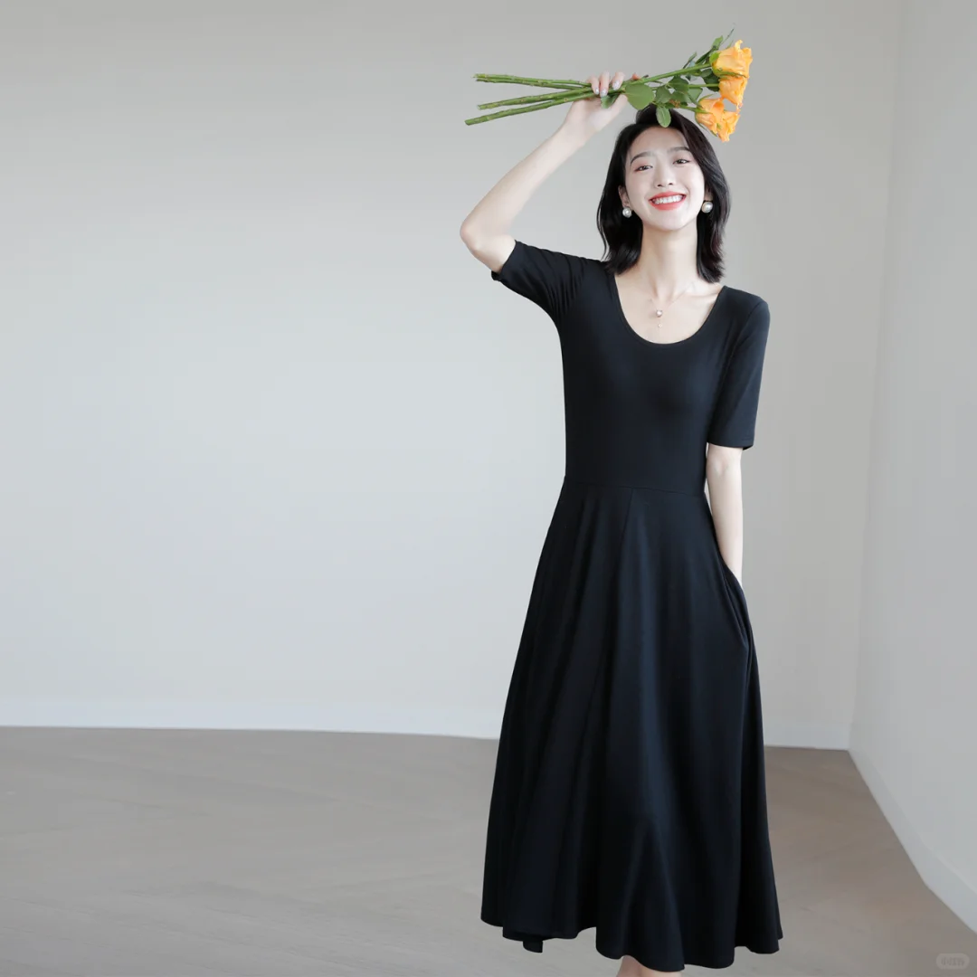 高腰修身大裙摆中长款连衣裙