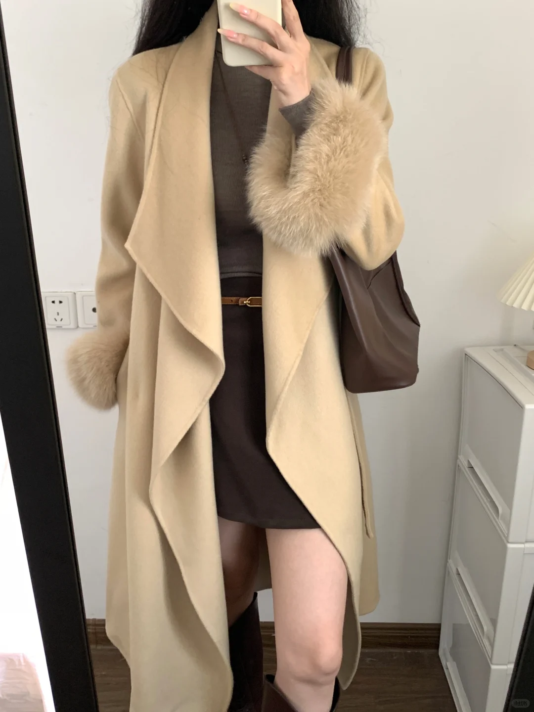 大衣这么穿好有气场！