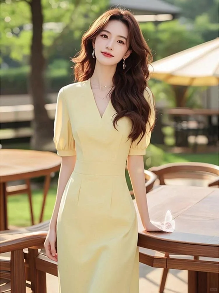 👗夏季必备！女神黄收腰裙💛