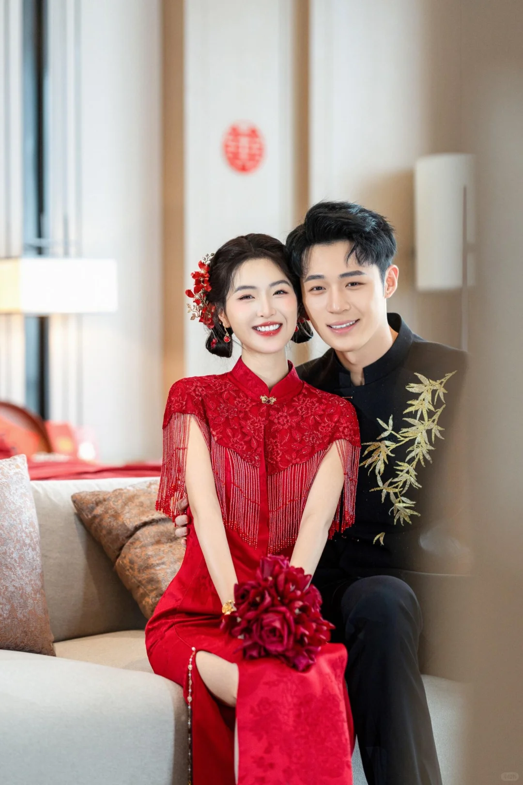 出门不穿秀禾穿什么 红色旗袍太喜庆啦！