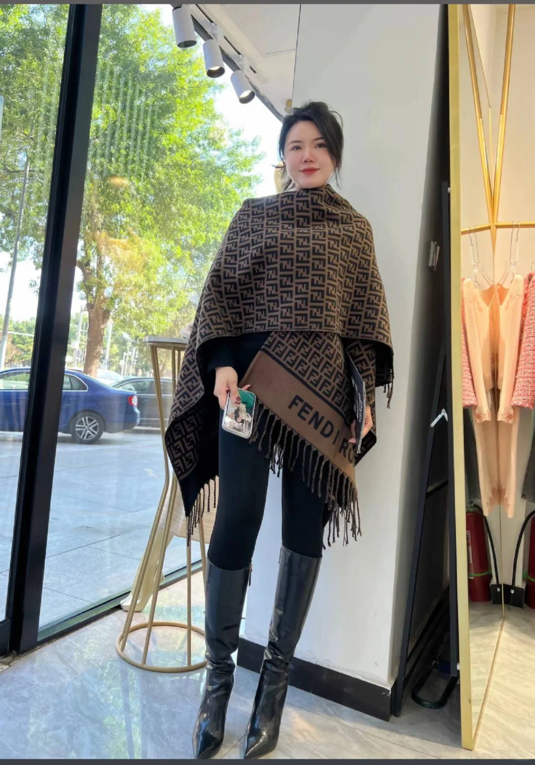 你看我几分似从前