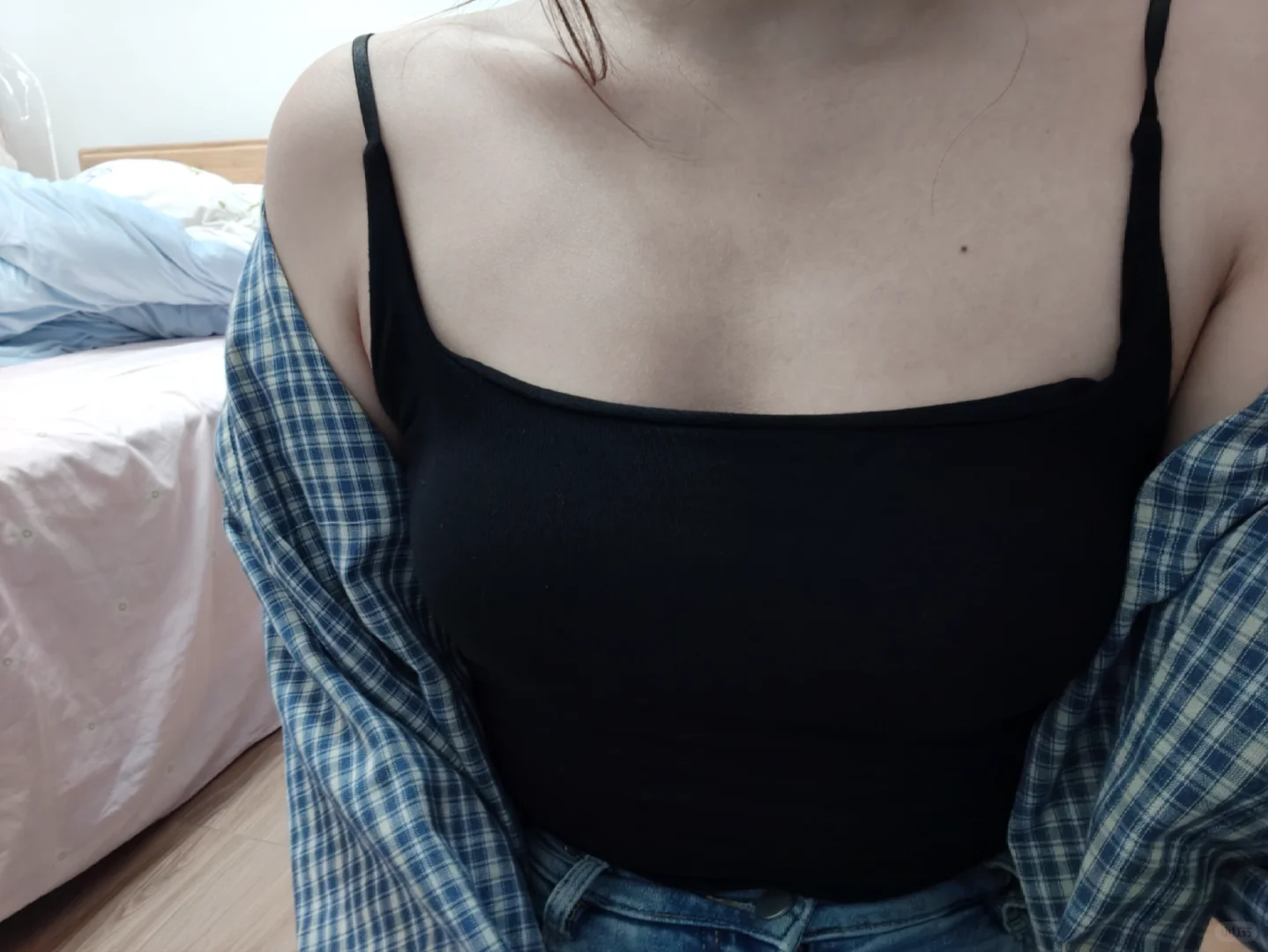 黑色吊带=氛围感作弊神器✨