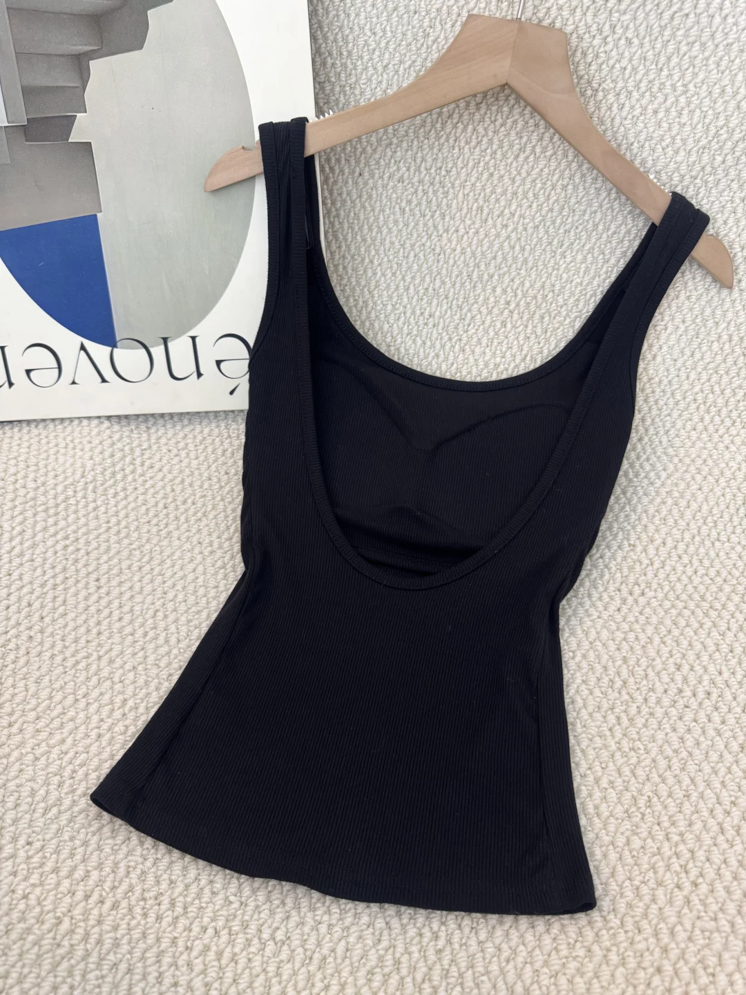 正面基础背面就不基础!露背简简单单就是帅!