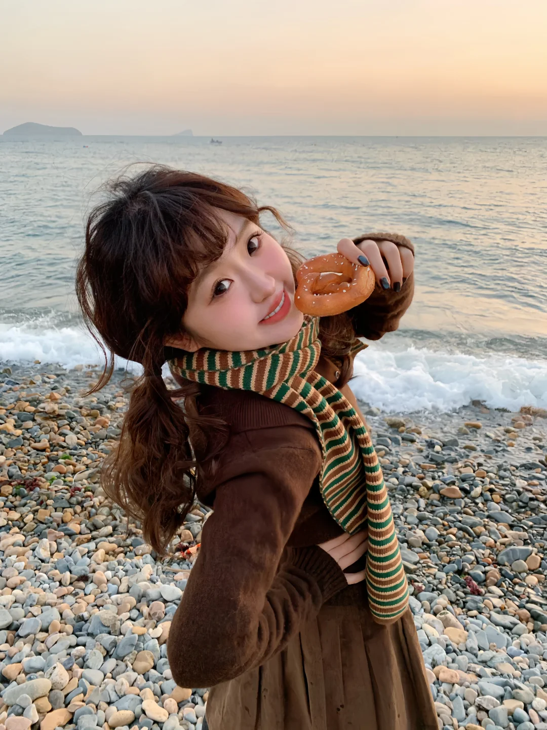 带着面包去海边秋游咯🥯