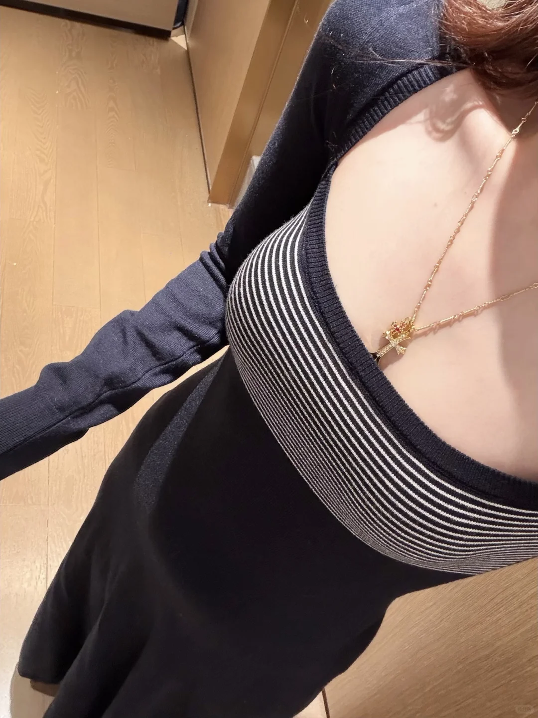 花小钱做大美女🔗藏青色收腰长裙好显瘦