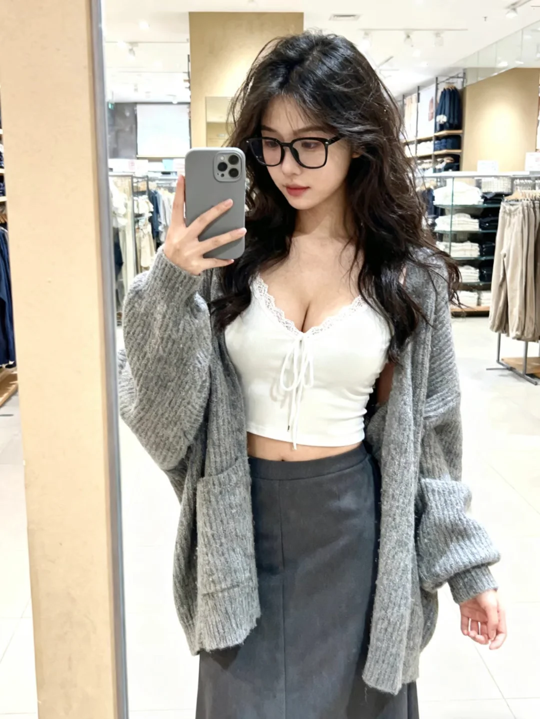 我看过沙漠下暴雨，看过大海亲吻鲨鱼