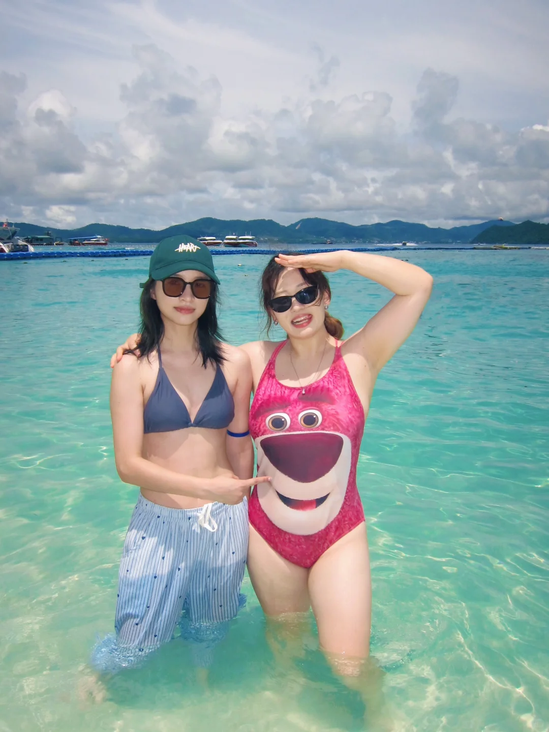 当你有一个陪你一起玩抽象的姐妹…