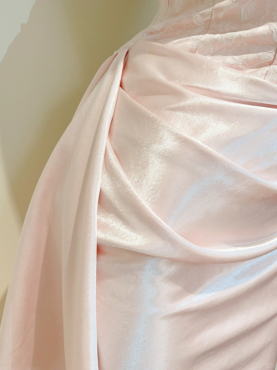 10.30 瑞拉的裙摆