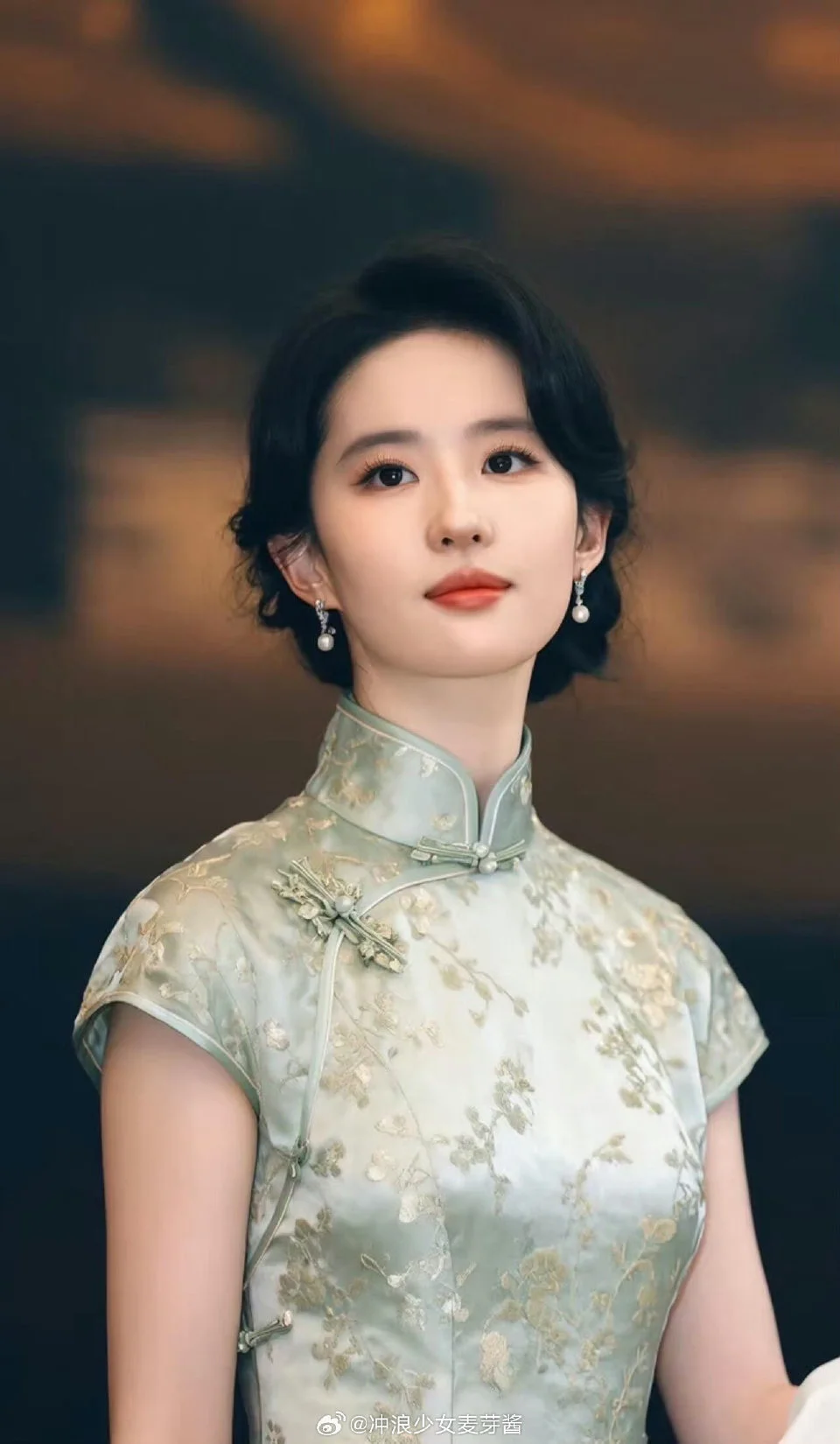 刘亦菲 一袭旗袍，气质如兰！