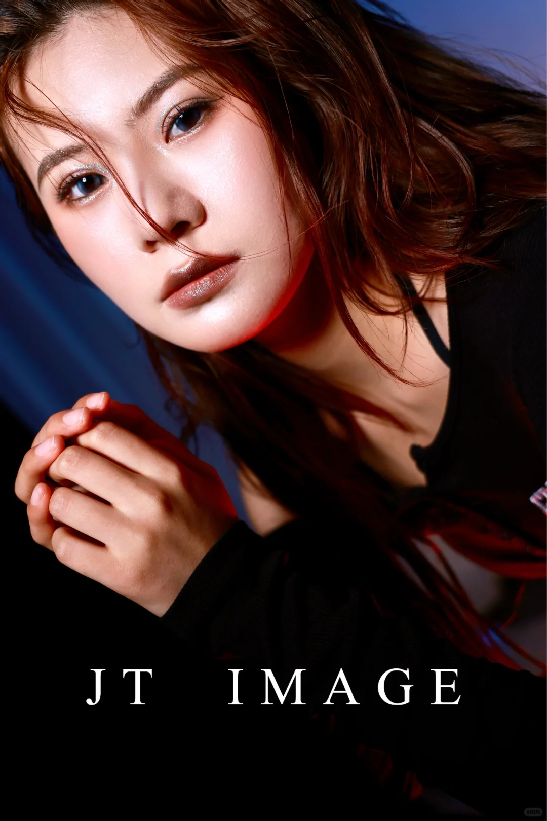 时尚感！个性感写真风格！ 💄：化妆班程炉梅📷