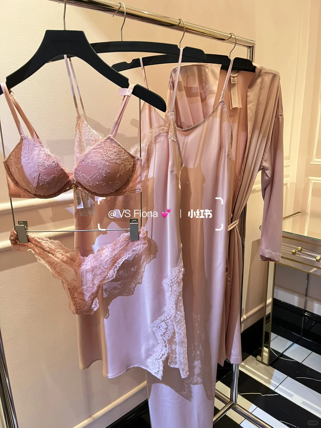 维密｜清冷迷人的冰透粉色💗花瓣粉