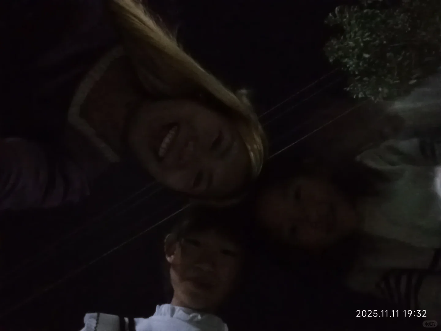 我们都是天使小女孩