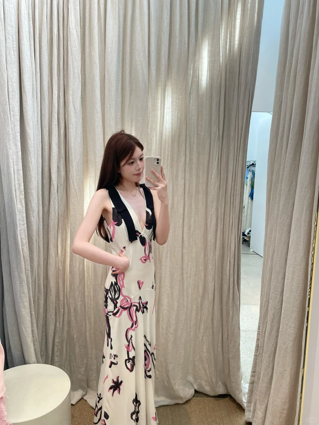 女人味从来不需要张扬，roame 这一条刚刚好