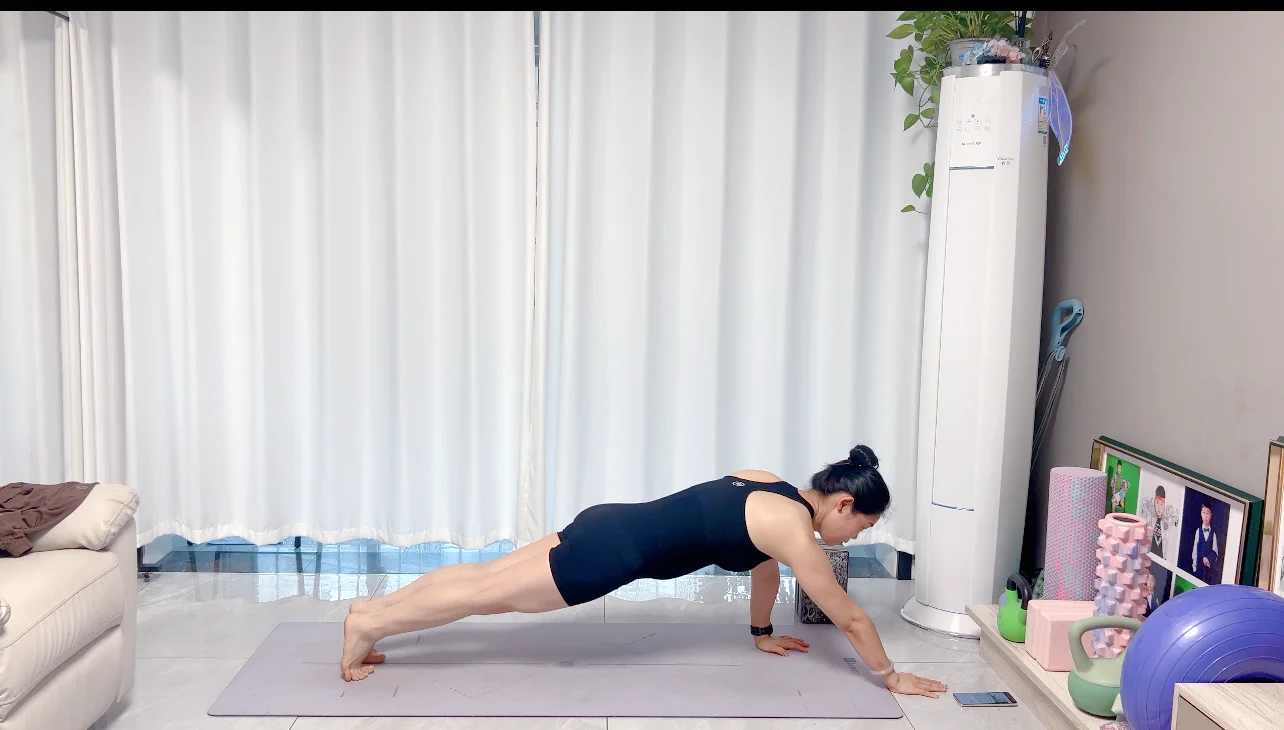 🧘‍♀️每日瑜伽打卡，塑形修身之旅🧘‍♂️