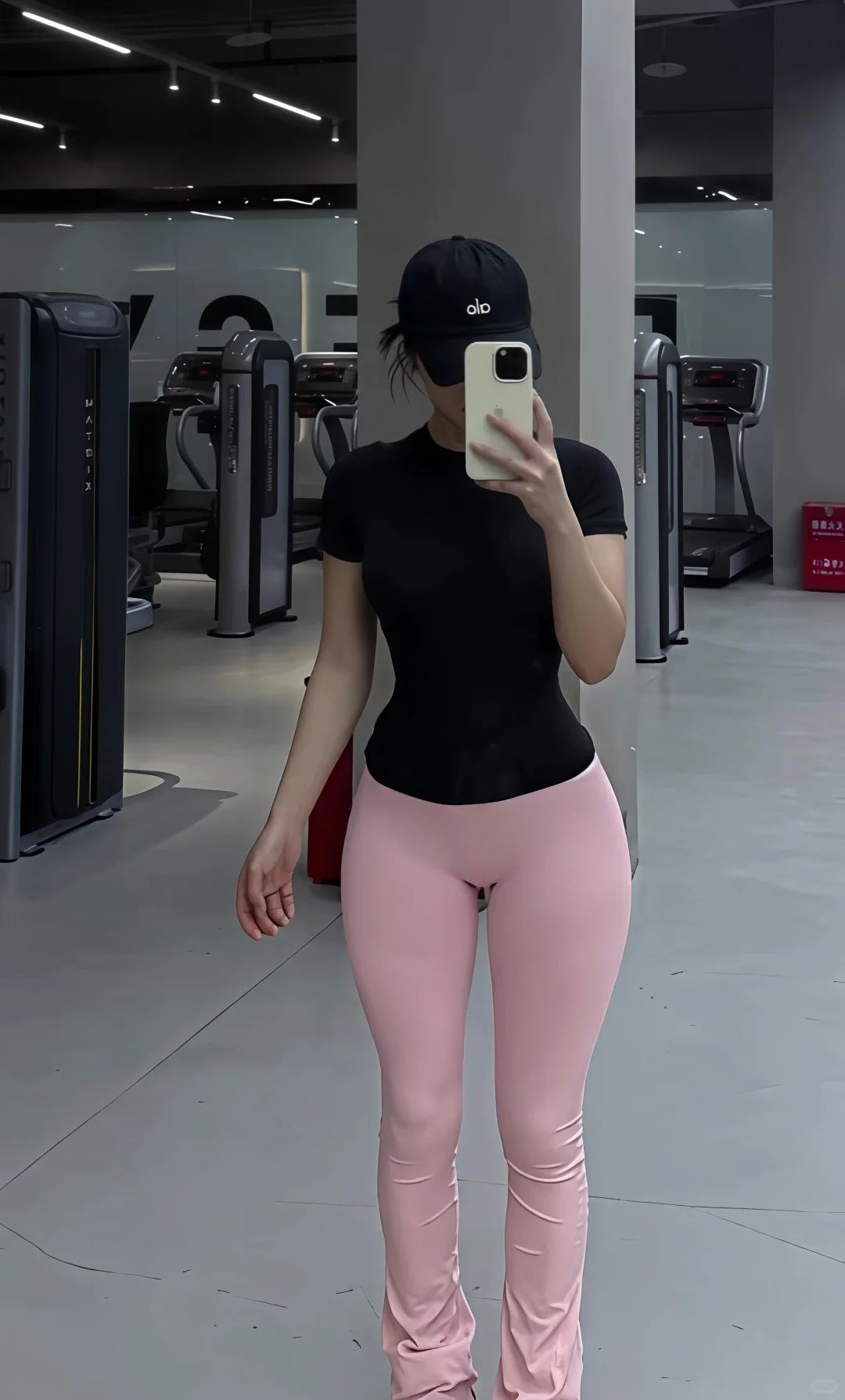 瑜伽裤美女健身照分享