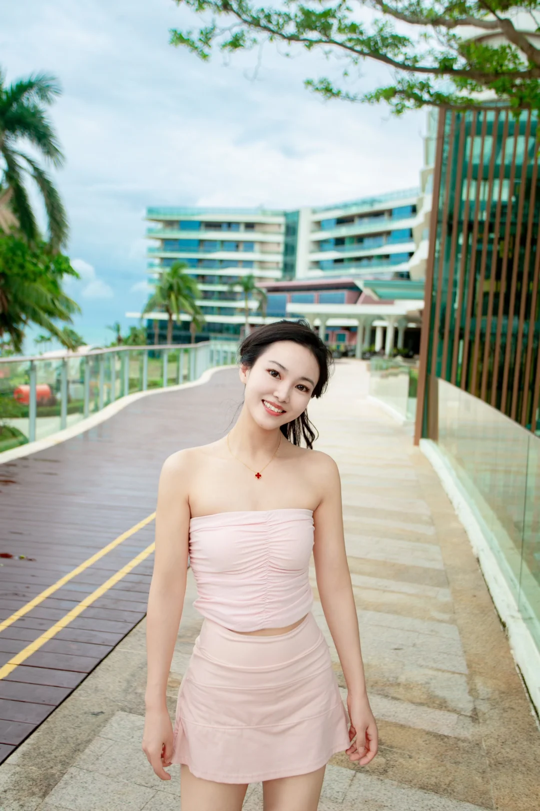 普拉提女孩👧🏻｜海边运动风穿搭